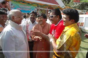 Dr. Paramanandaya's Students Gang Muhurat