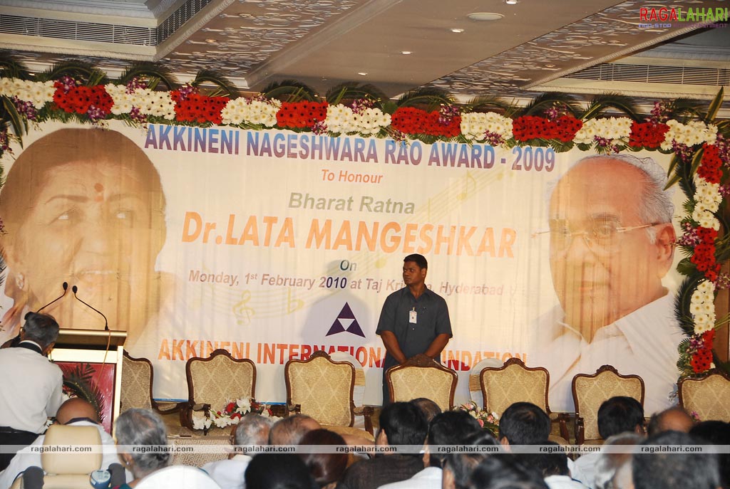 ANR Award 2009 Presented to Lata Mangeshkar