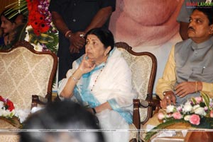 ANR Award 2009 presented to Lata Mangeshkar