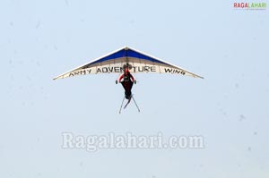 Indian Army Hang Gliding Show at Hyderabad