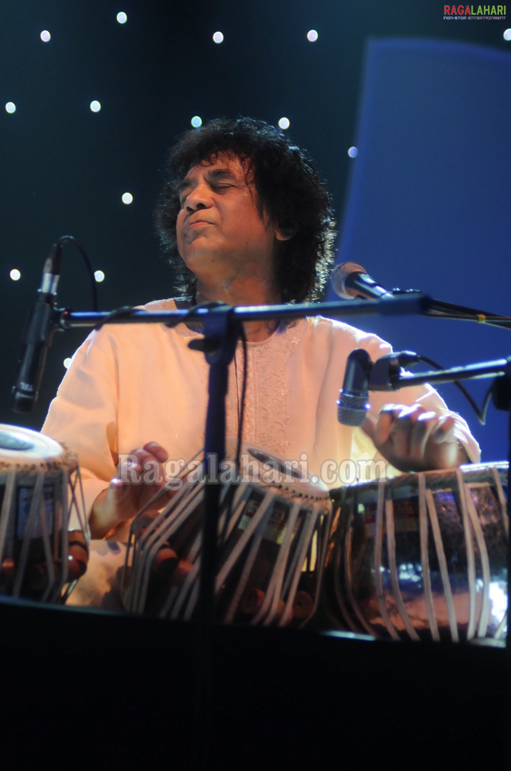 Zakir Hussain Fusion Concert