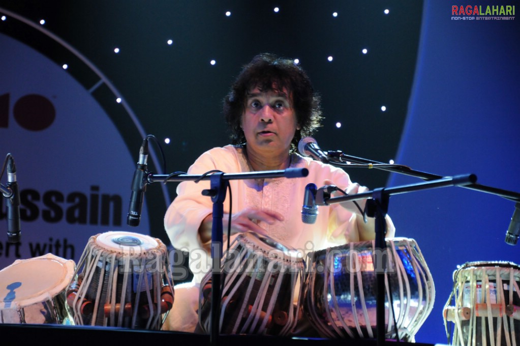 Zakir Hussain Fusion Concert