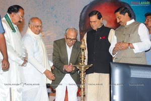 Akkineni Award presented to Balachander