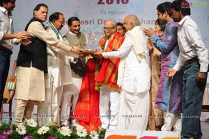 Akkineni Award presented to Balachander