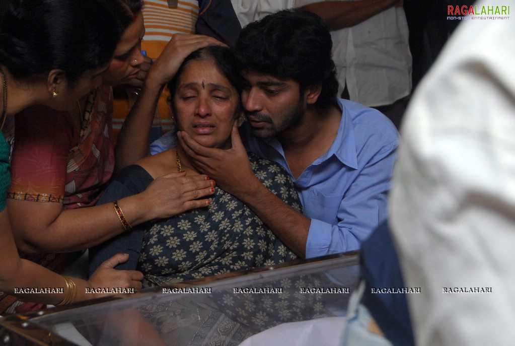 Tollywood Condolenses To EVV