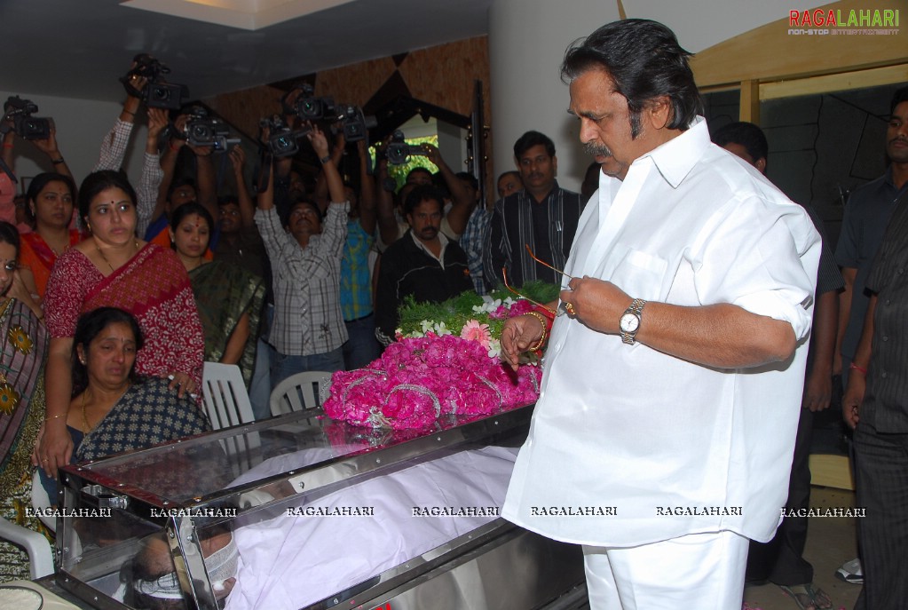 Tollywood Condolenses To EVV