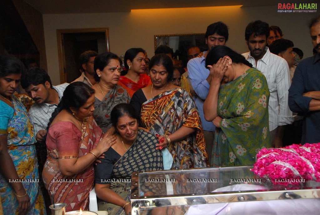 Tollywood Condolenses To EVV