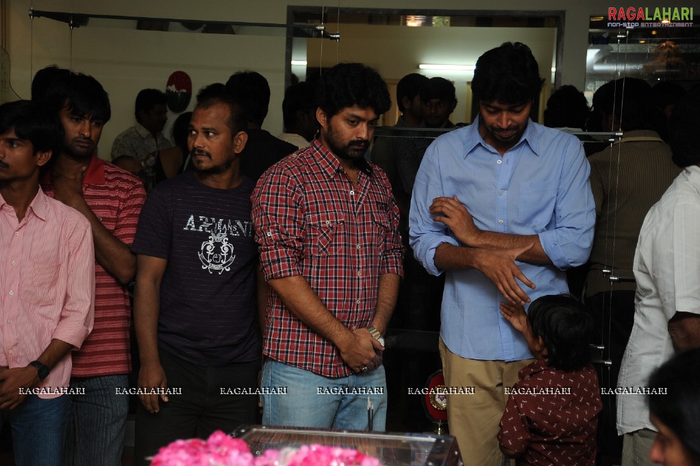 Tollywood Condolenses To EVV