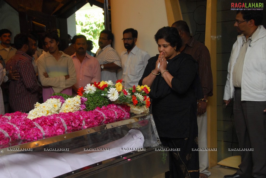 Tollywood Condolenses To EVV