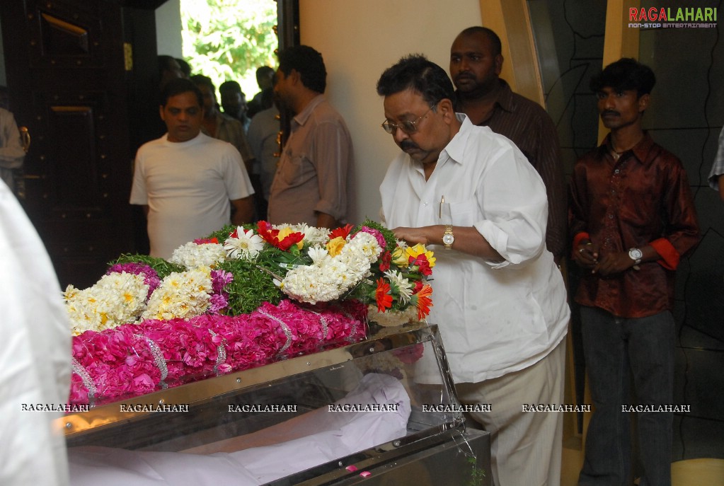 Tollywood Condolenses To EVV