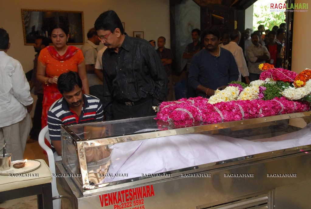 Tollywood Condolenses To EVV