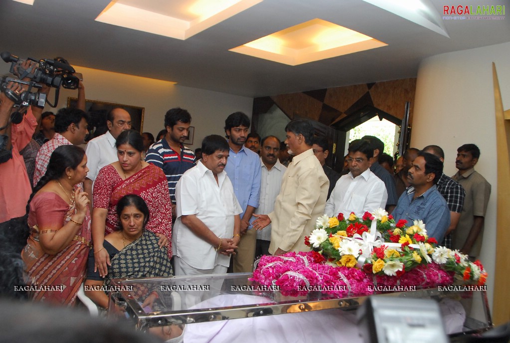 Tollywood Condolenses To EVV