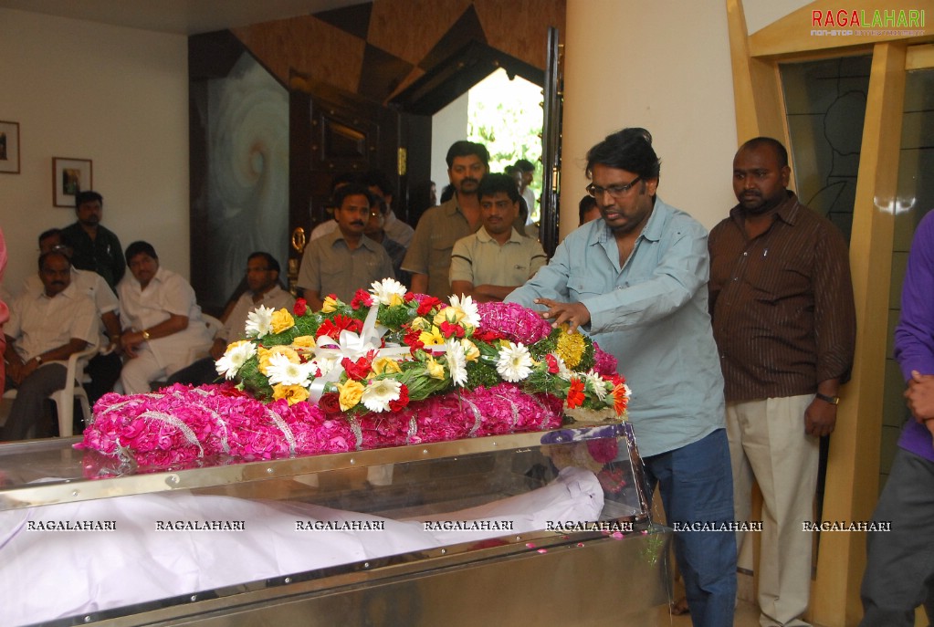 Tollywood Condolenses To EVV