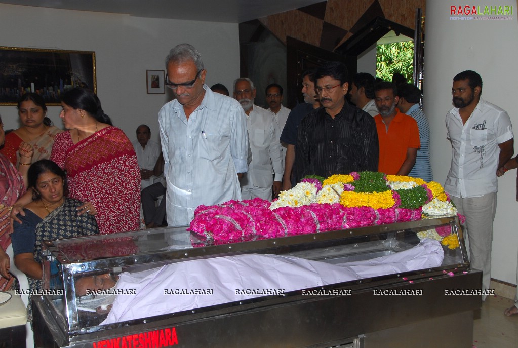 Tollywood Condolenses To EVV