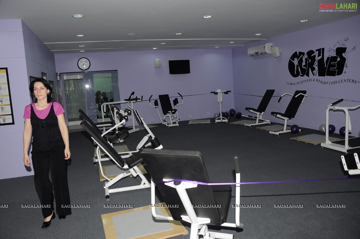 Hansika at Curves Fitness Gym for Women Launch