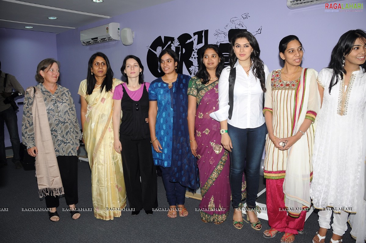 Hansika at Curves Fitness Gym for Women Launch