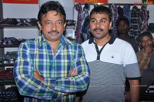 RGV launches Kalamandir Calender