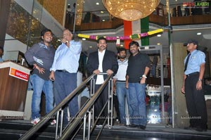 RGV launches Kalamandir Calender