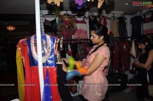 Jayasudha Inagurates Society Wedding Fair 2011 at Taj Krishna