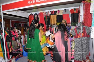 Jayasudha Inagurates Society Wedding Fair 2011 at Taj Krishna