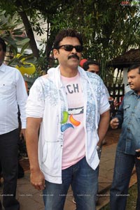 Venkatesh at Nagavalli Tata Docomo Contest