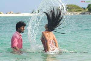 Nani, Nithya Menon, Sneha Ullal, Kriti Kharbanda