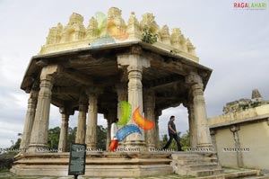 Temples in Nagavalli Movie