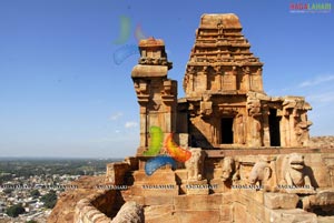 Temples in Nagavalli Movie