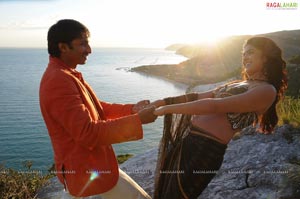 Gopichand, Deeksha Seth, Richa Gangopadhyay