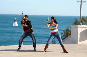 Gopichand, Deeksha Seth, Richa Gangopadhyay