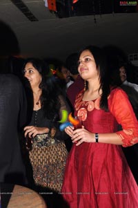 Aarthi Agarwal in Bottles & Chimney - Hyderabad Pubs