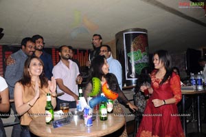 Aarthi Agarwal in Bottles & Chimney - Hyderabad Pubs