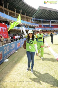 Telugu Warriors - Kerala Strikers Match