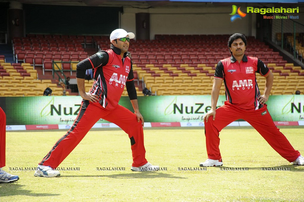 CCL 2012: Tollywood Warriors VS Kerala Strikers