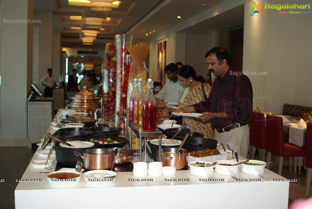 Aditya Sarovar Premiere Sunday Brunch