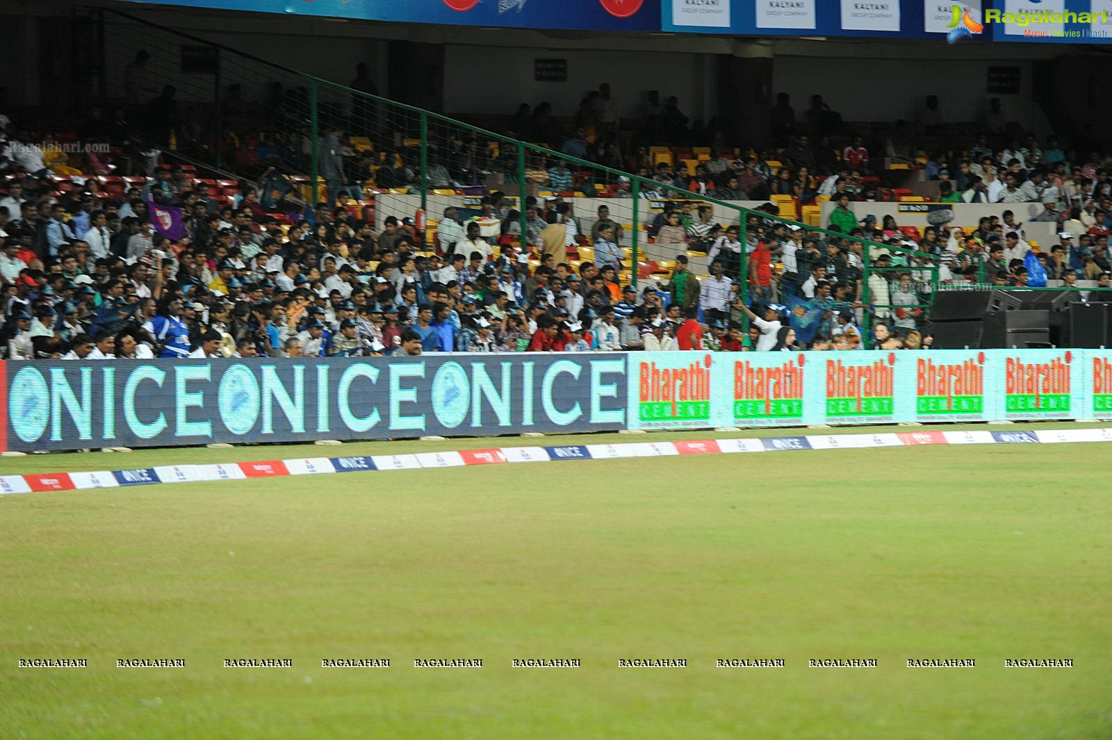 CCL 2 Bengal Tigers Vs Karnataka Bulldozers Match