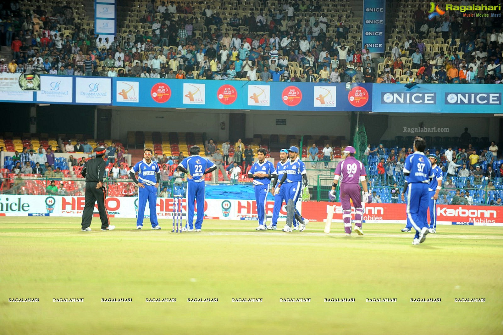 CCL 2 Bengal Tigers Vs Karnataka Bulldozers Match