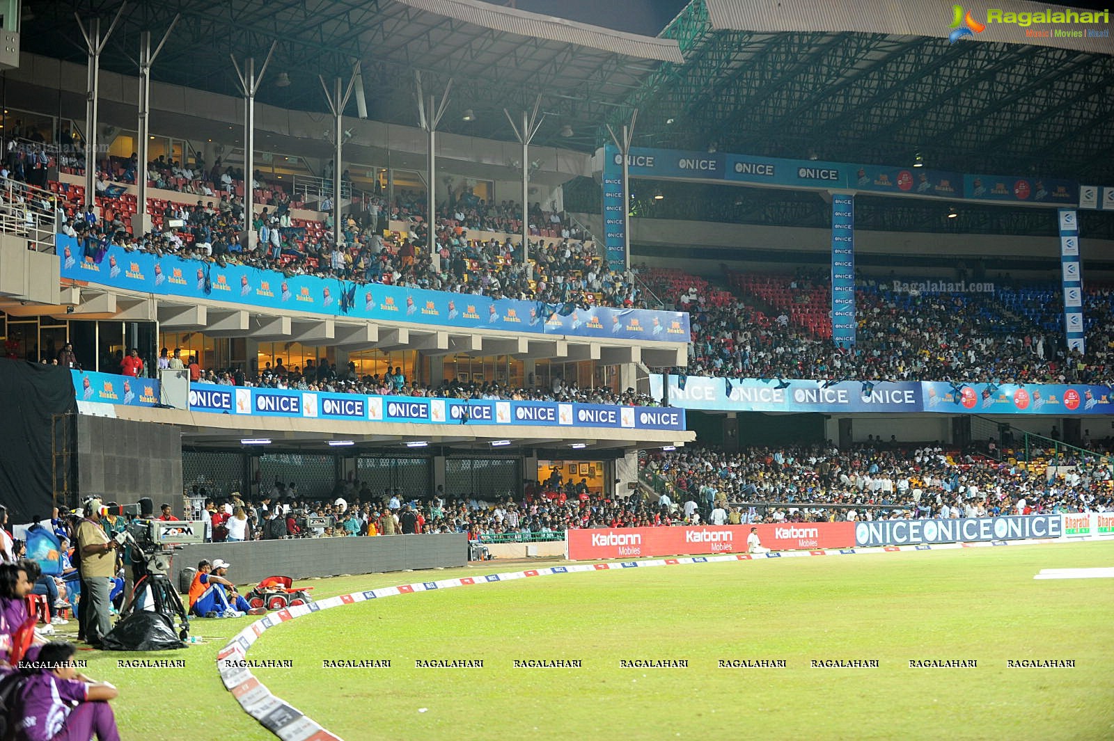 CCL 2 Bengal Tigers Vs Karnataka Bulldozers Match