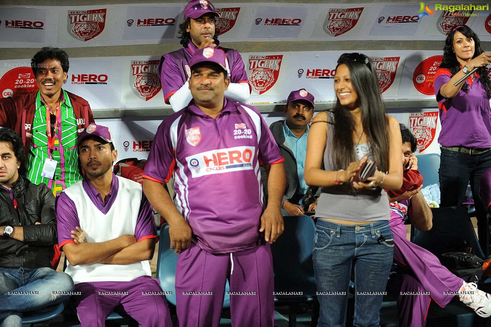 CCL 2 Bengal Tigers Vs Karnataka Bulldozers Match