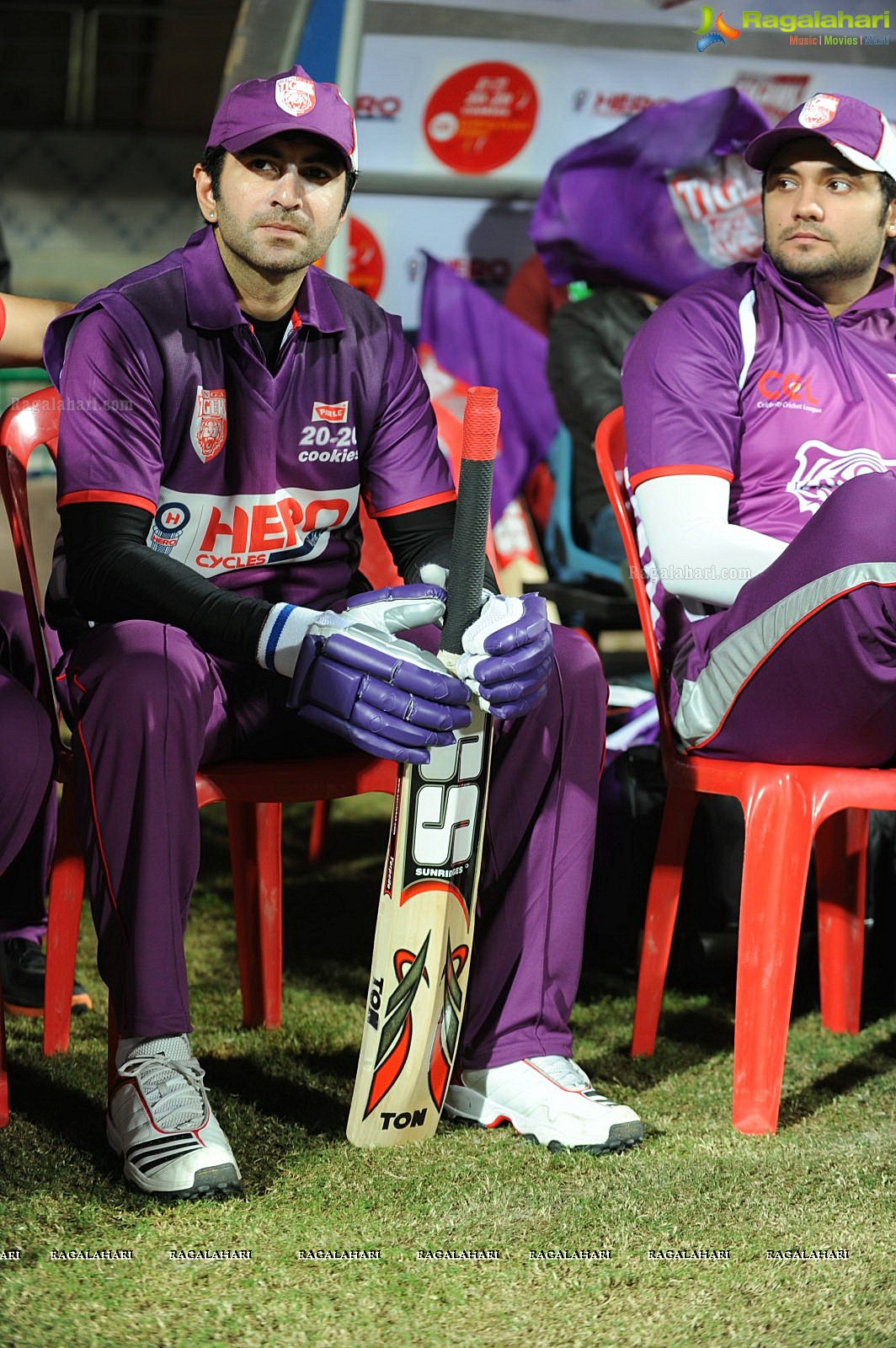 CCL 2 Bengal Tigers Vs Karnataka Bulldozers Match