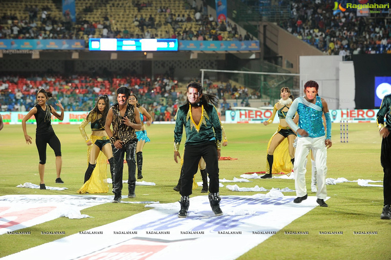 CCL 2 Bengal Tigers Vs Karnataka Bulldozers Match