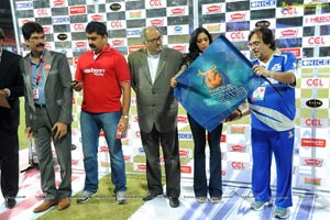 Bengal Tigers-Karnataka Bulldozers Match