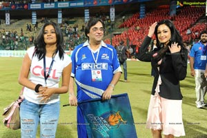 Bengal Tigers-Karnataka Bulldozers Match