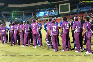 Bengal Tigers-Karnataka Bulldozers Match