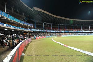 Bengal Tigers-Karnataka Bulldozers Match