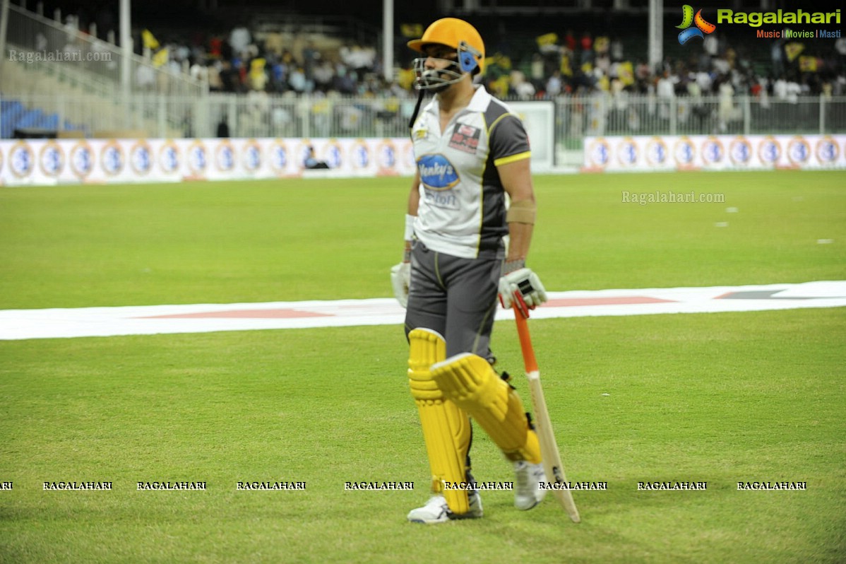 CCL 2 Chennai Rhinos Vs Mumbai Heroes Match - Day 1, Set 1