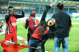 CCL2 @ Sharjah Telugu Warriors vs Mumbai Heroes