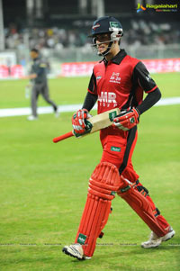 CCL2 @ Sharjah Telugu Warriors vs Mumbai Heroes