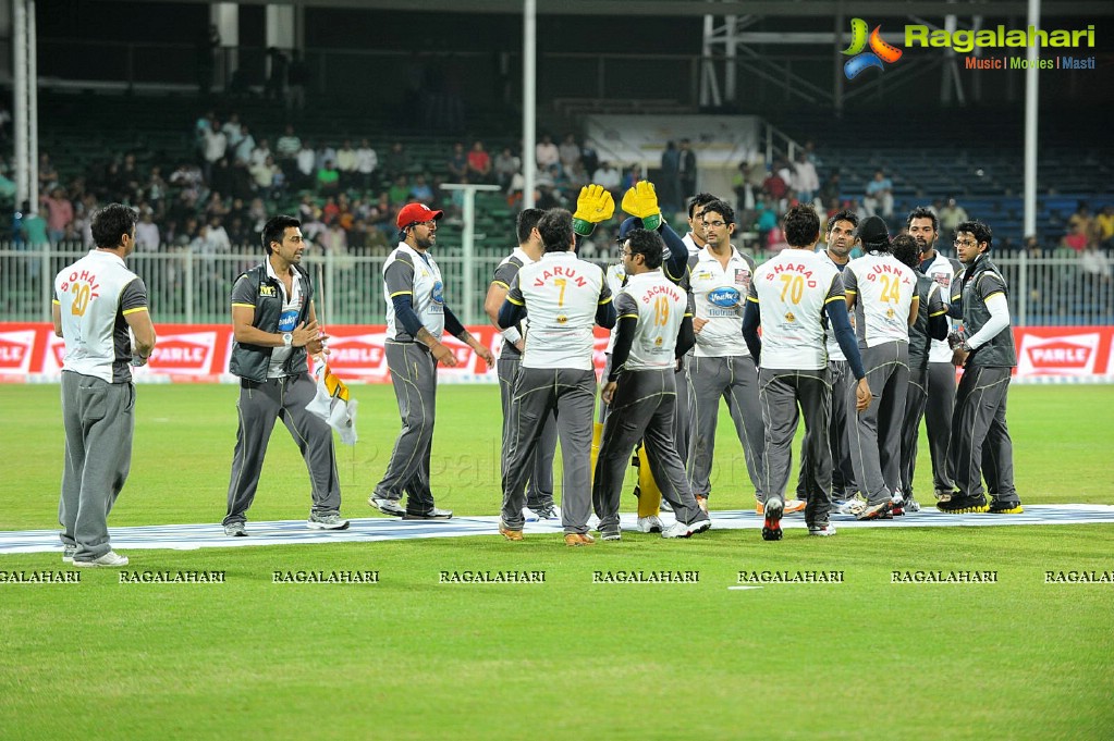 CCL 2 Telugu Warriors Vs Mumbai Heroes Match - Day 1, Set 2