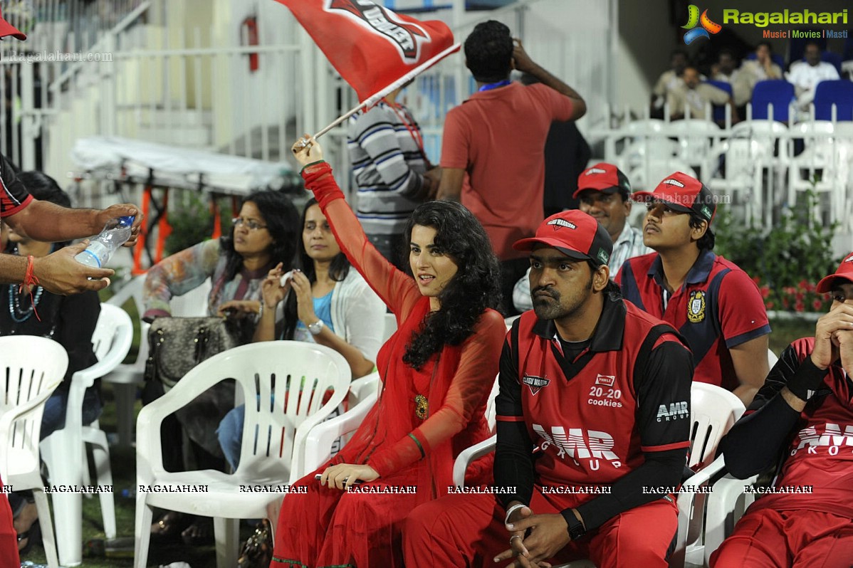 CCL 2 Telugu Warriors Vs Mumbai Heroes Match - Day 1, Set 3